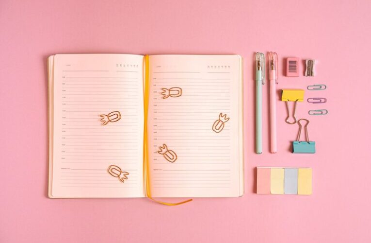 Beginner Guide to Journaling Every Day for Better Well-Being